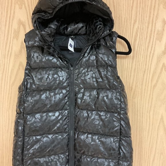 GAP Puffer Vest, NWT Size Large L - Picture 2 of 3